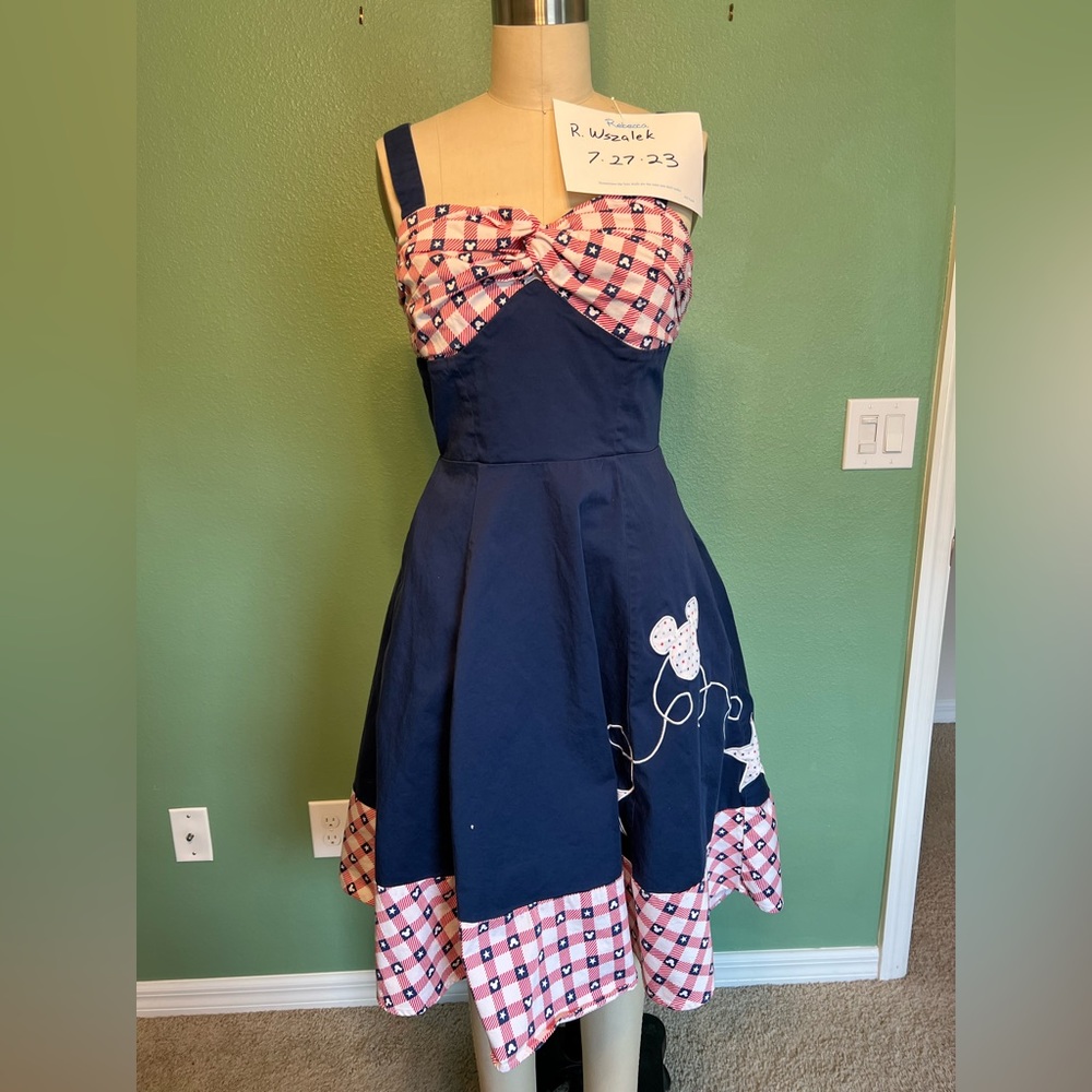 Disney dress shop – all American girl dress – S